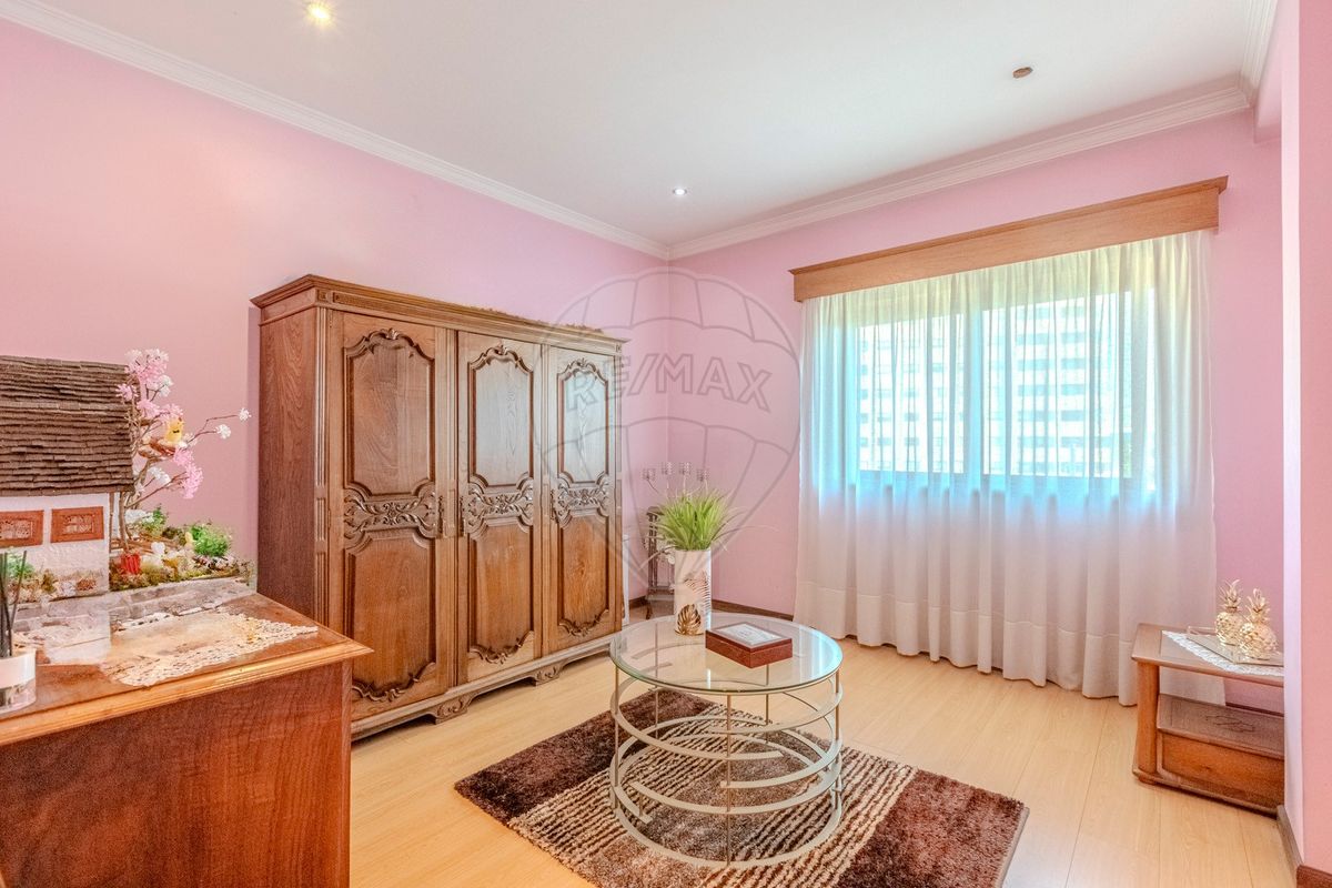 listing 121911211-25 picture-0