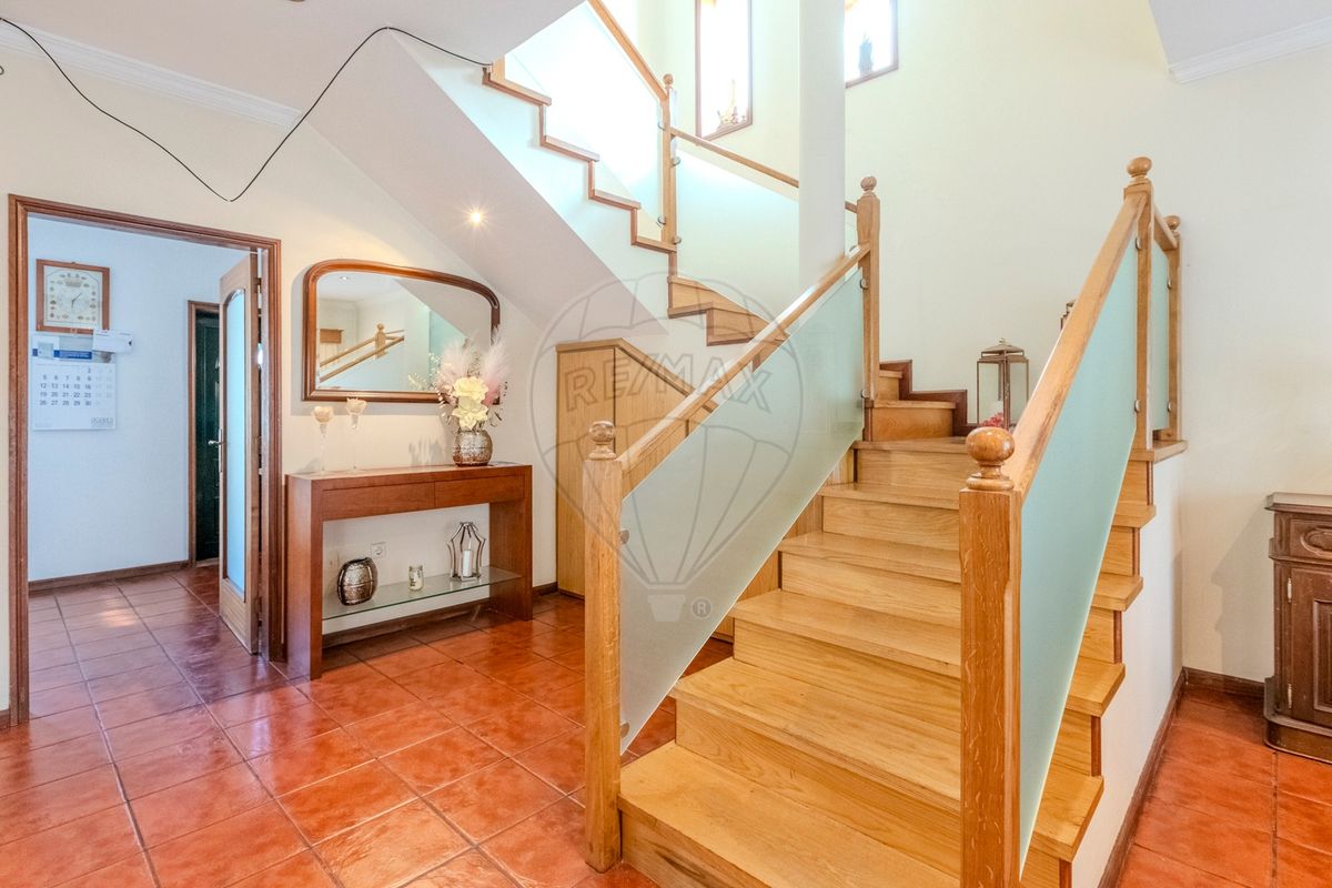 listing 121911211-25 picture-0