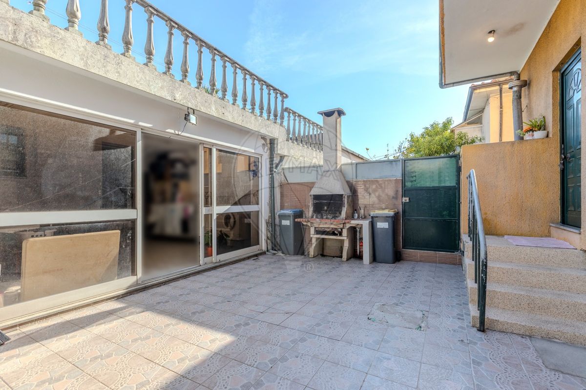 listing 121911211-25 picture-0