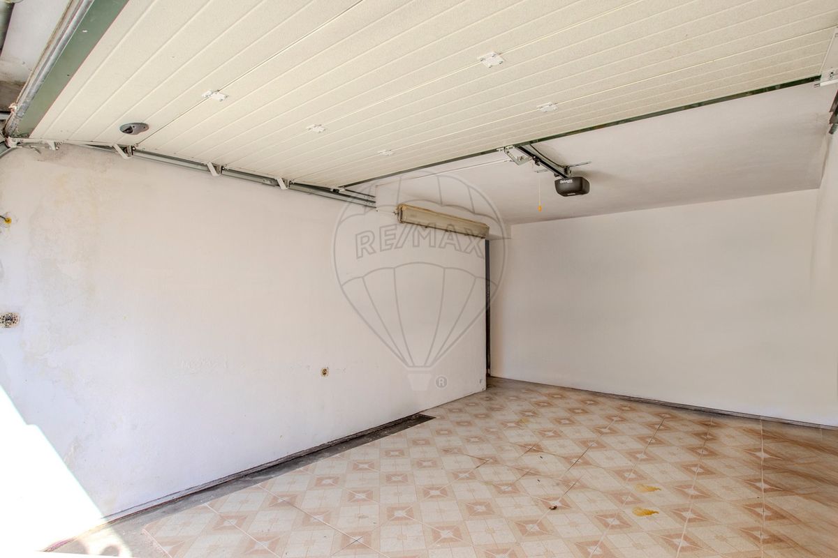 listing 121911211-25 picture-0