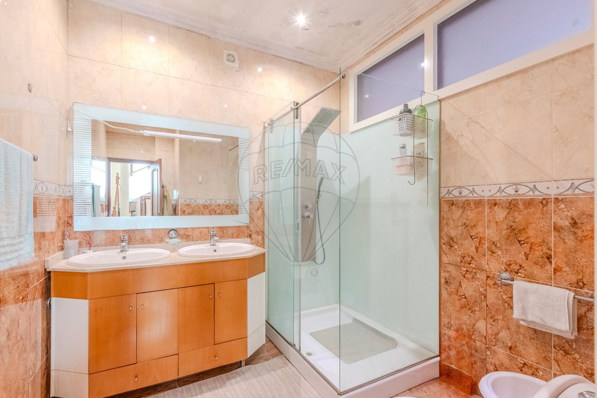 listing 121911211-25 picture-0