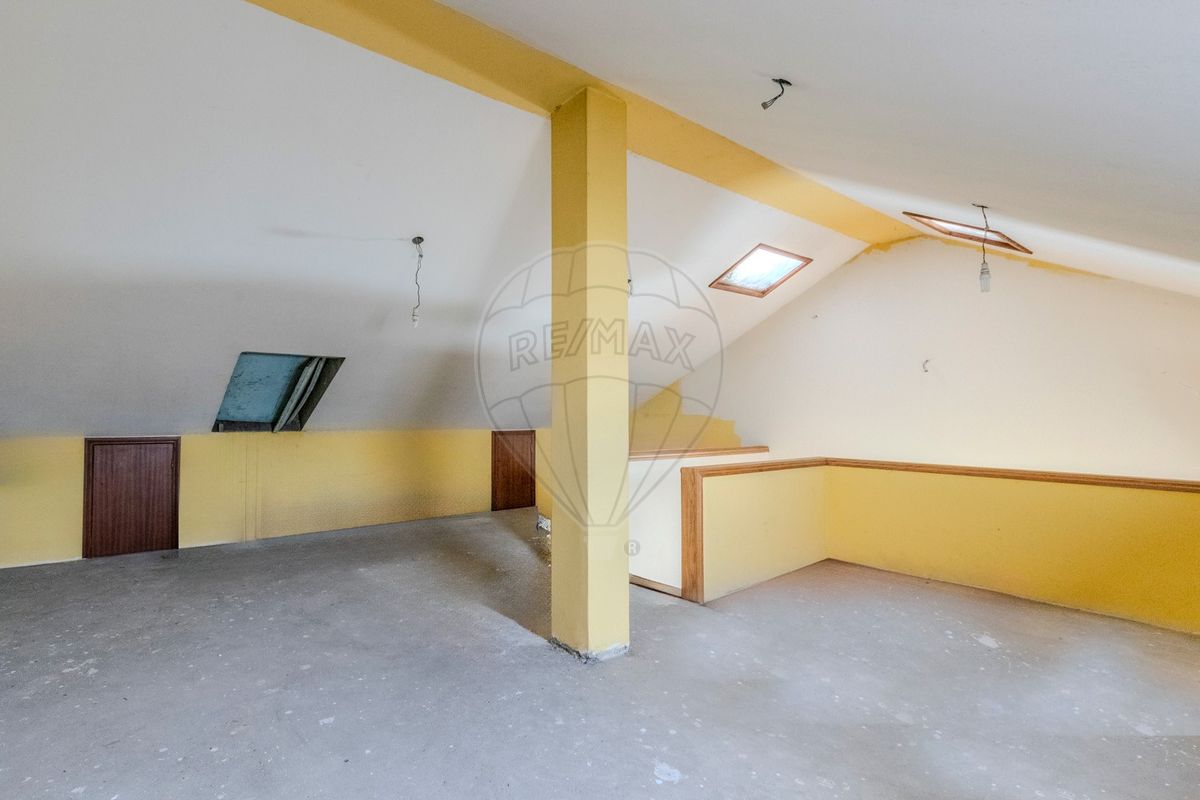 listing 121911211-25 picture-0