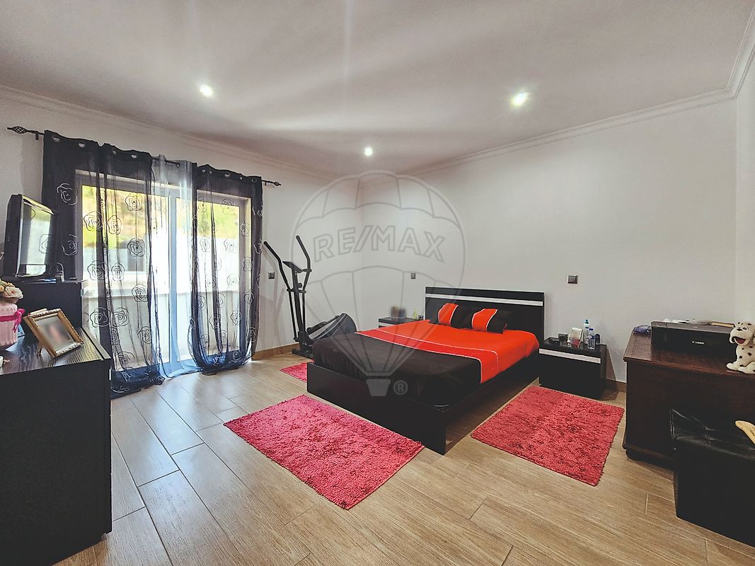 listing 121911089-445 picture-0