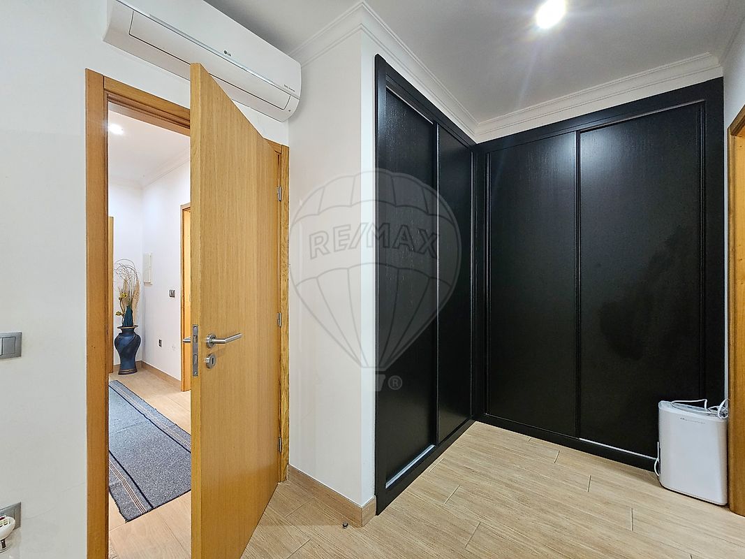 listing 121911089-445 picture-0