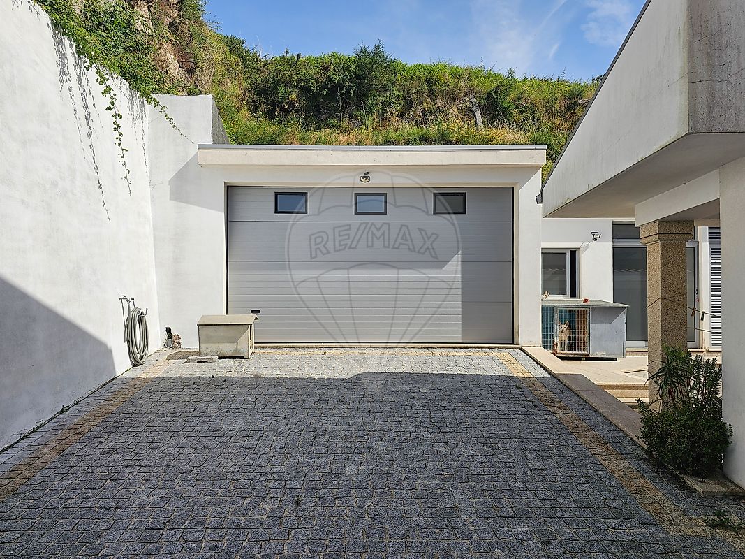 listing 121911089-445 picture-0