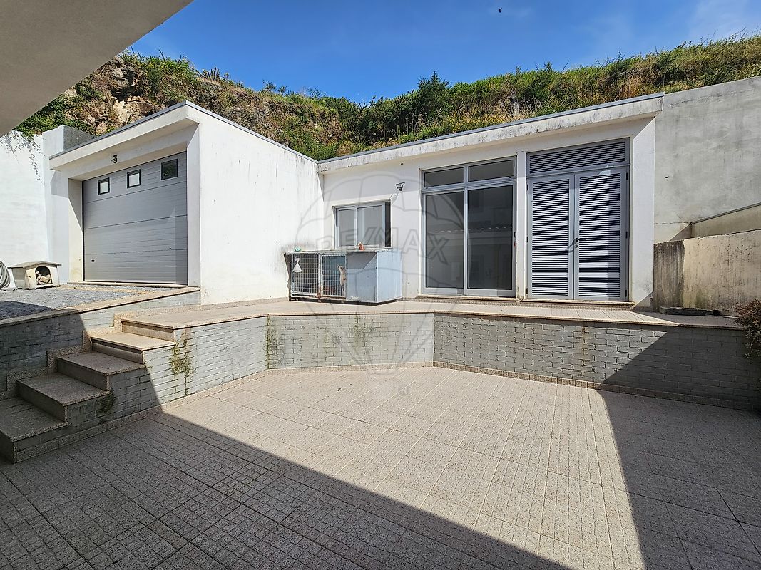 listing 121911089-445 picture-0