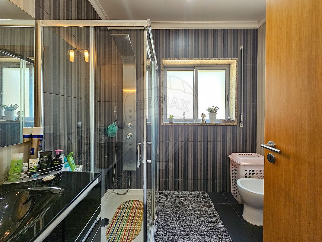 listing 121911089-445 picture-0