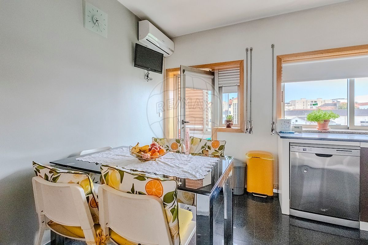 listing 121911233-1 picture-0