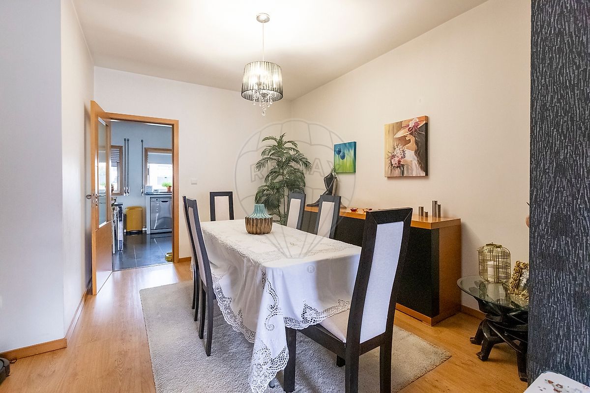 listing 121911233-1 picture-0