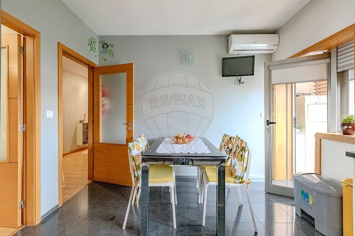 listing 121911233-1 picture-0