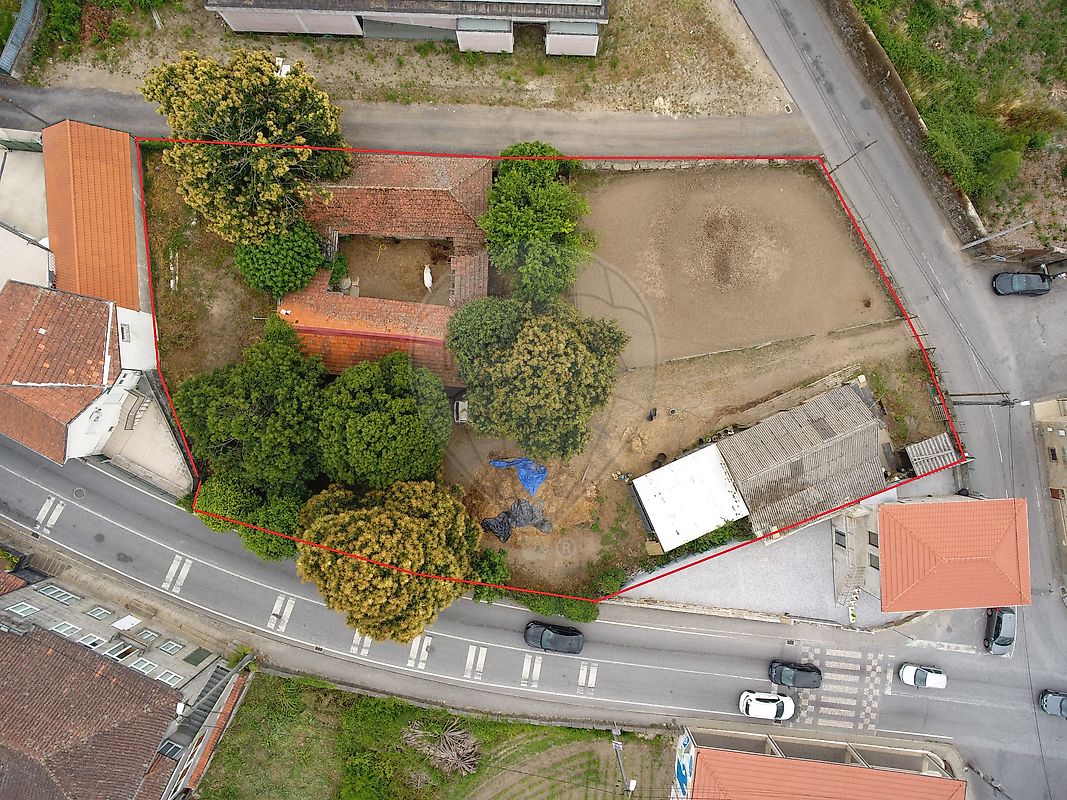 Moradia T2 à venda em Paços de Ferreira