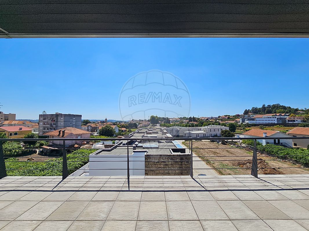 Apartamento T3 à venda em Paços de Ferreira