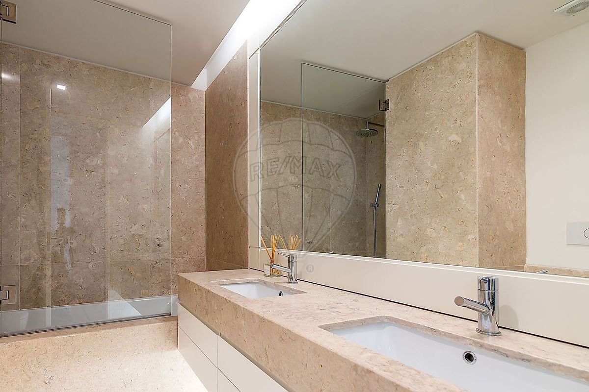 listing 121961005-220 picture-0