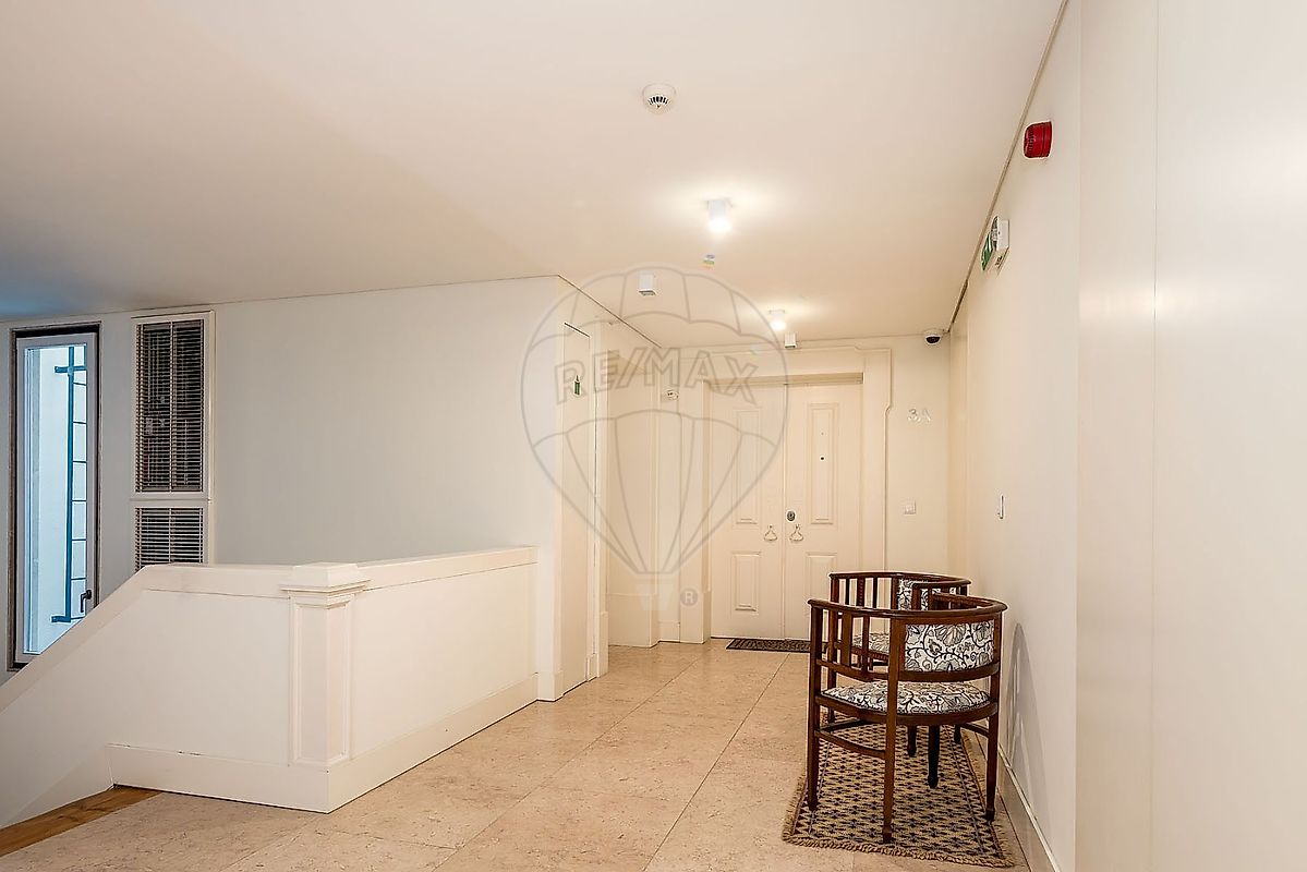 listing 121961005-220 picture-0