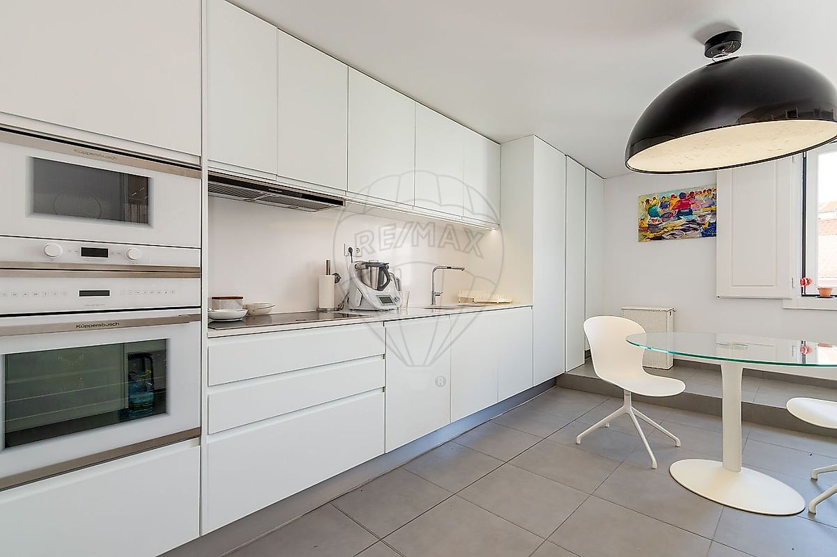 listing 121961005-220 picture-0