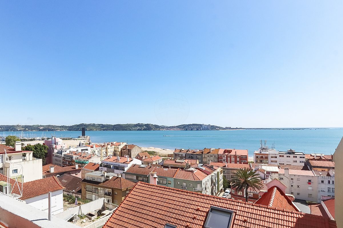 Apartamento T2 à venda em Dafundo