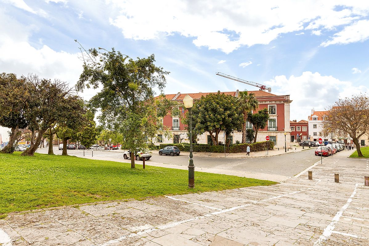 listing 121961042-694 picture-0