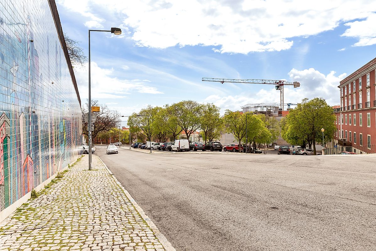 listing 121961042-694 picture-0