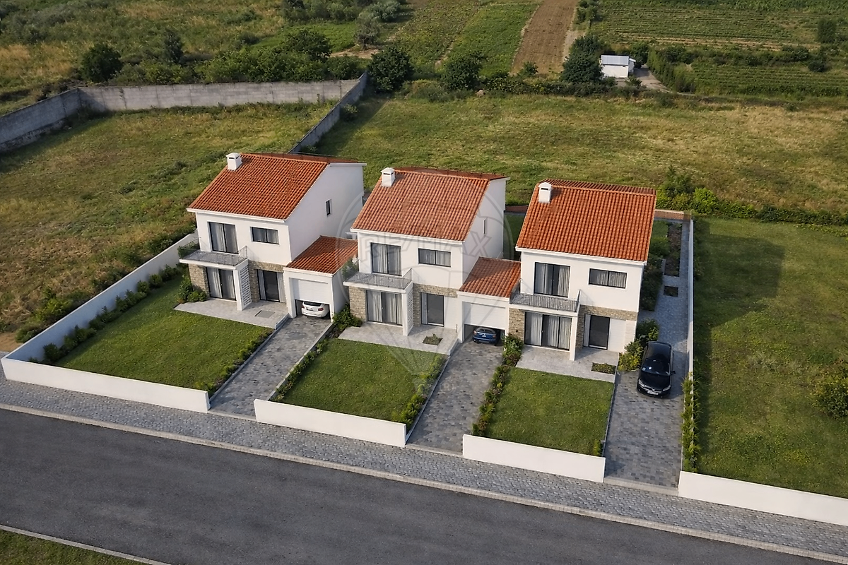 Terreno à venda em Leiria