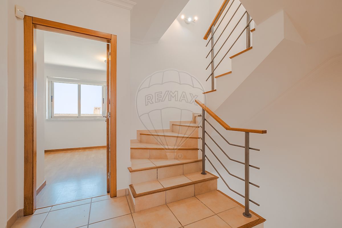 listing 121961414-157 picture-0