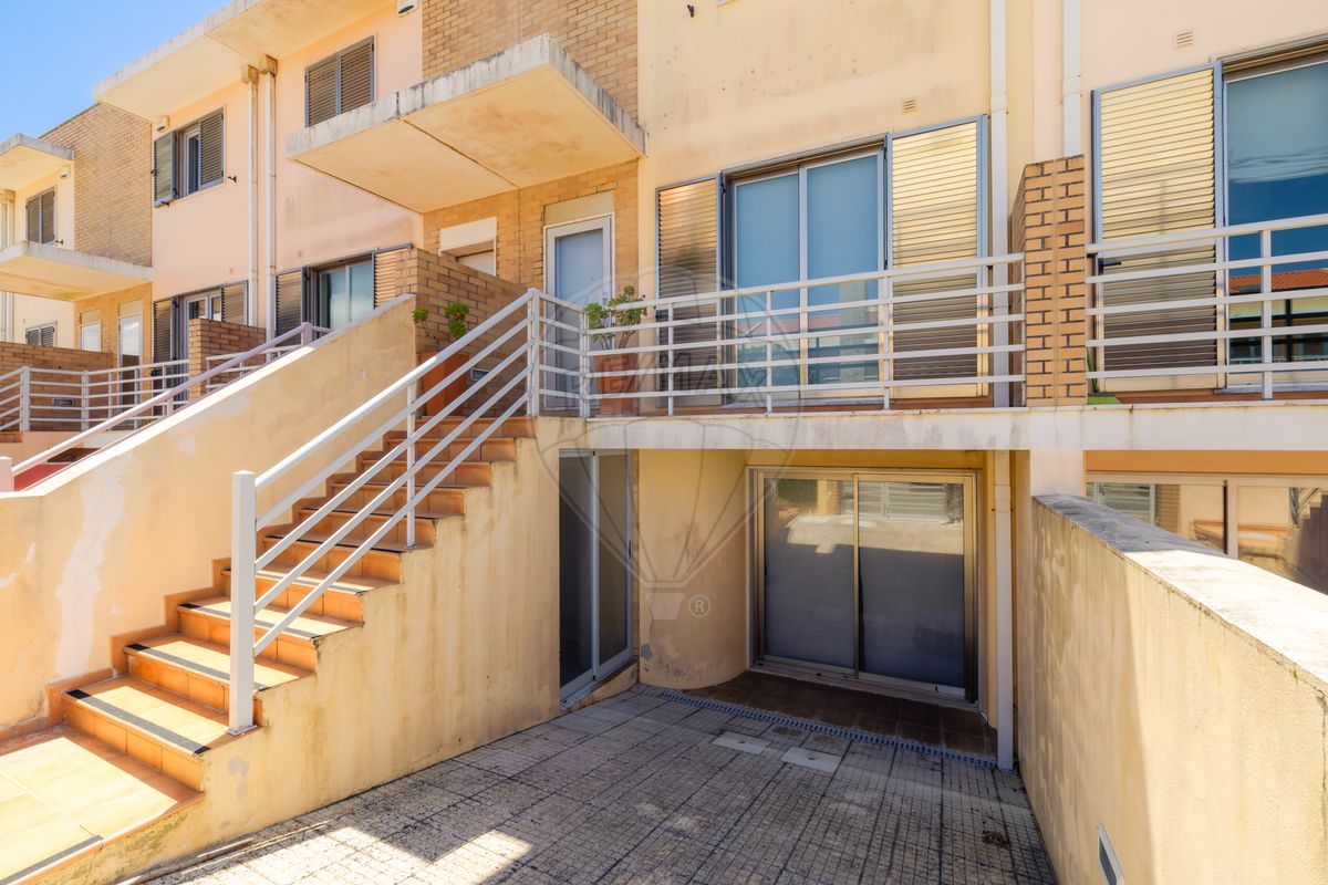 listing 121961414-157 picture-0