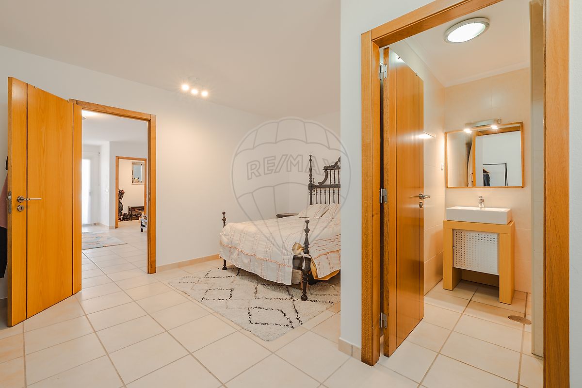 listing 121961414-157 picture-0