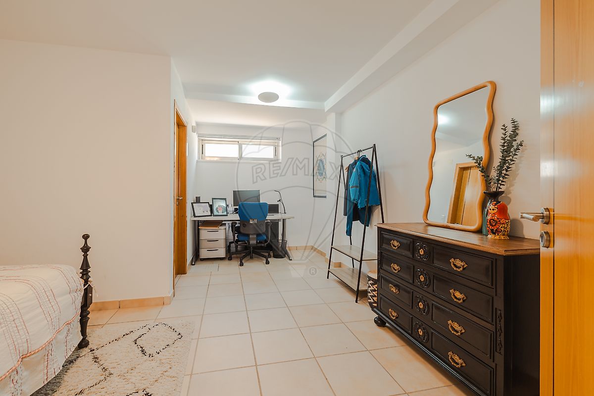 listing 121961414-157 picture-0