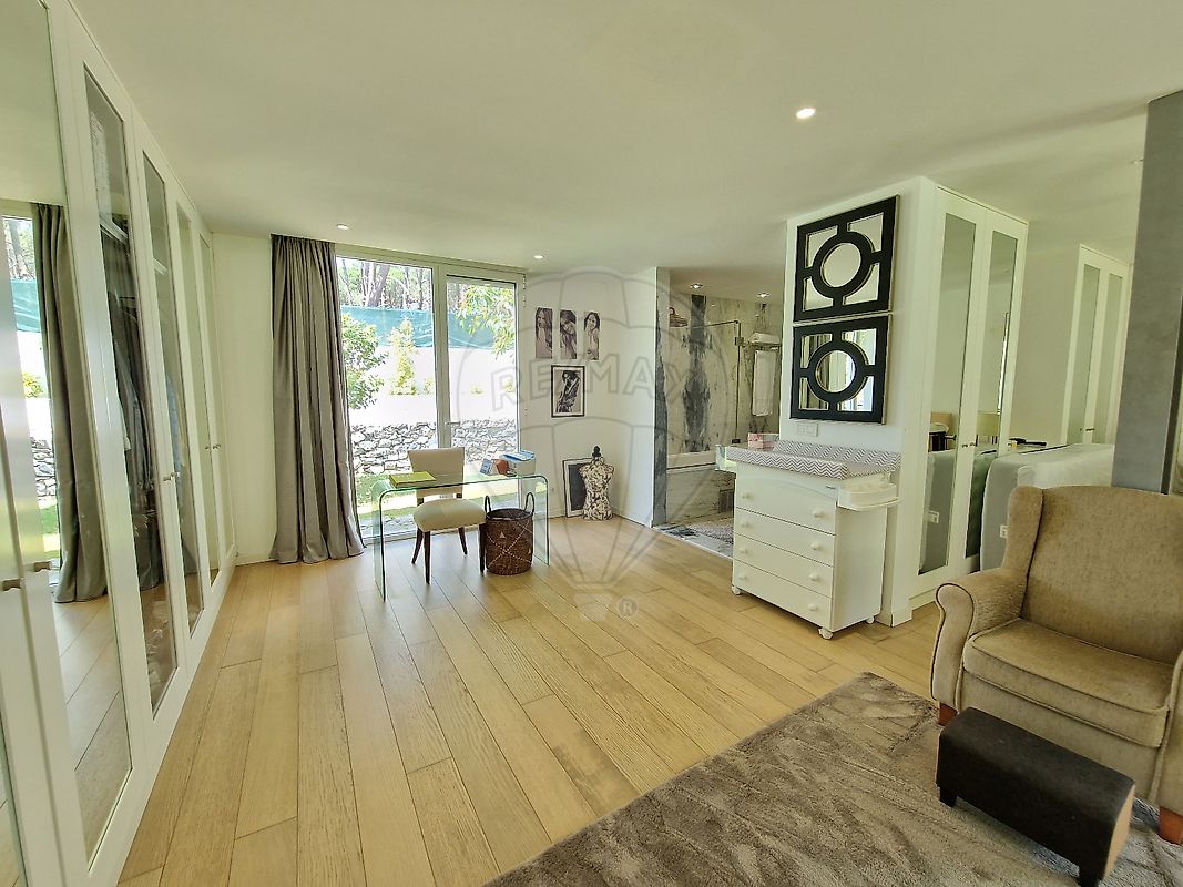 listing 121961188-439 picture-0