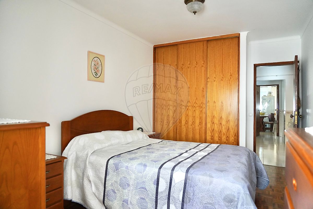 listing 121961237-76 picture-0