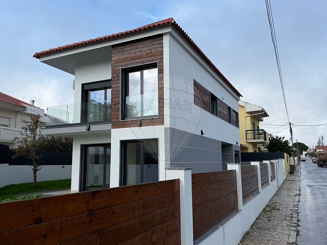 Moradia T3 à venda em Sintra