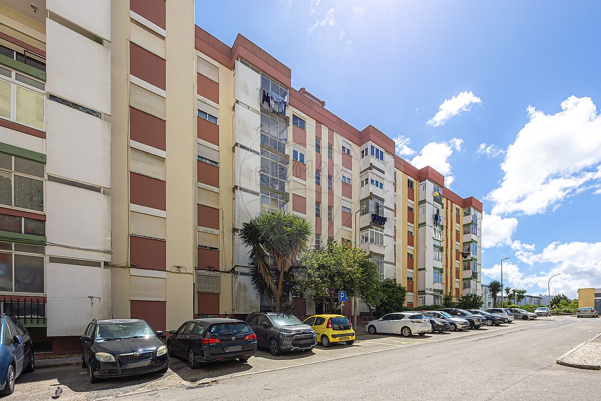 Apartamento T1 à venda em Sintra
