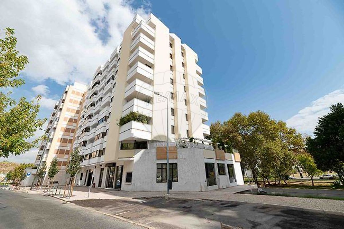 Apartamento T6 à venda em Lisboa