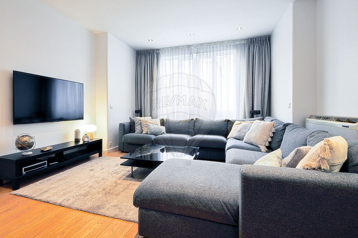 Apartamento T6 à venda em Lisboa