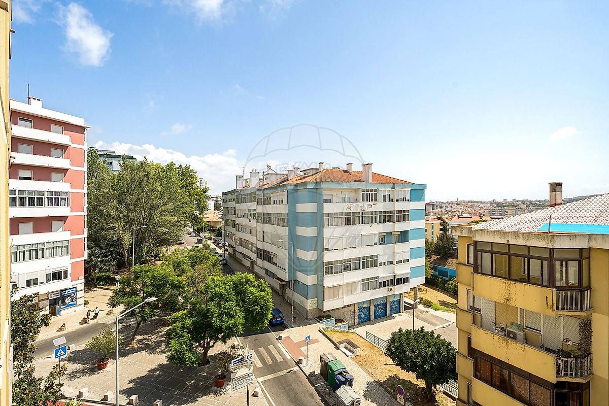 Apartamento T3 à venda em Sintra