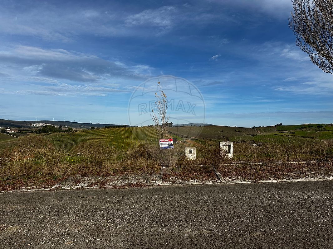 Terreno  à venda em Torres Vedras