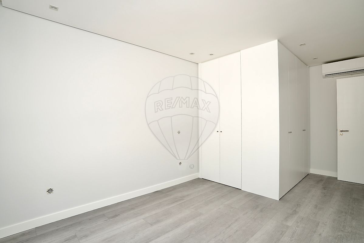 listing 121981142-1081 picture-0