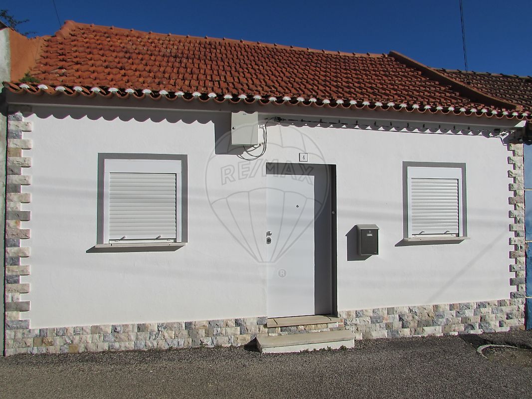 Moradia T2 para venda