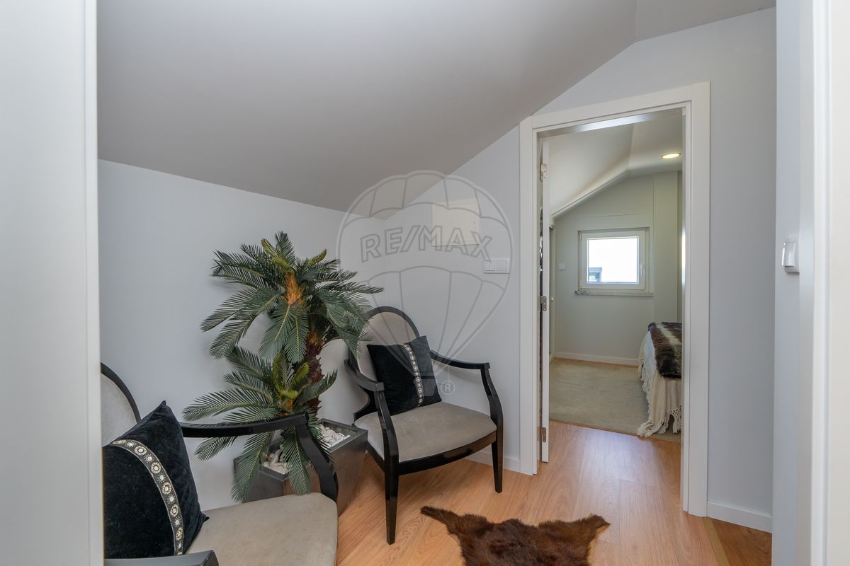 listing 121981475-69 picture-0
