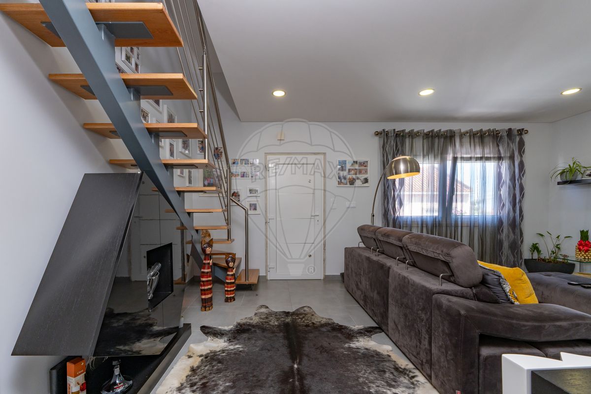 listing 121981475-69 picture-0
