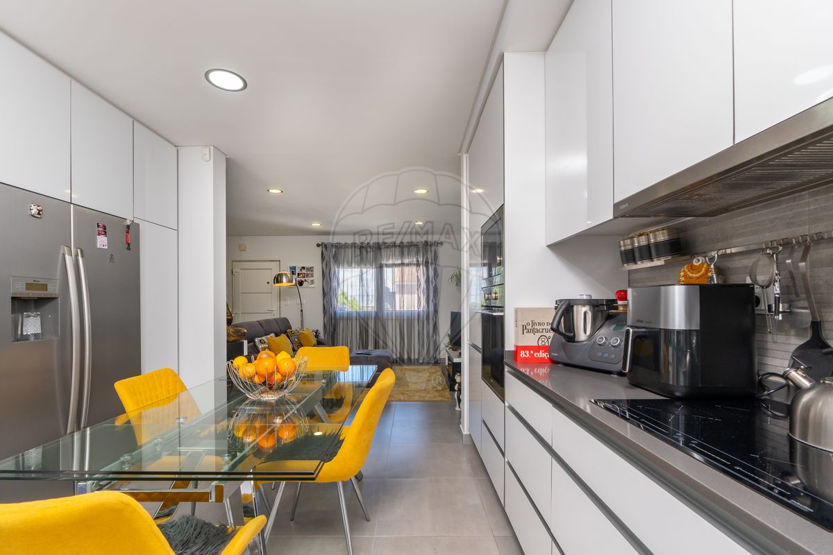 listing 121981475-69 picture-0