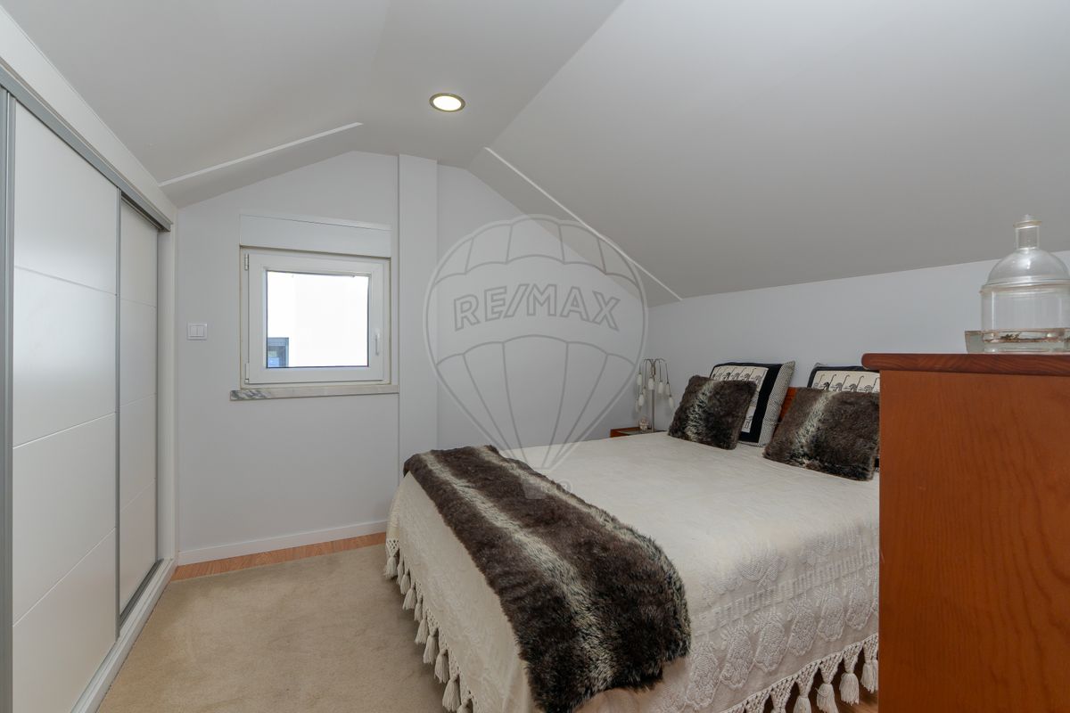listing 121981475-69 picture-0