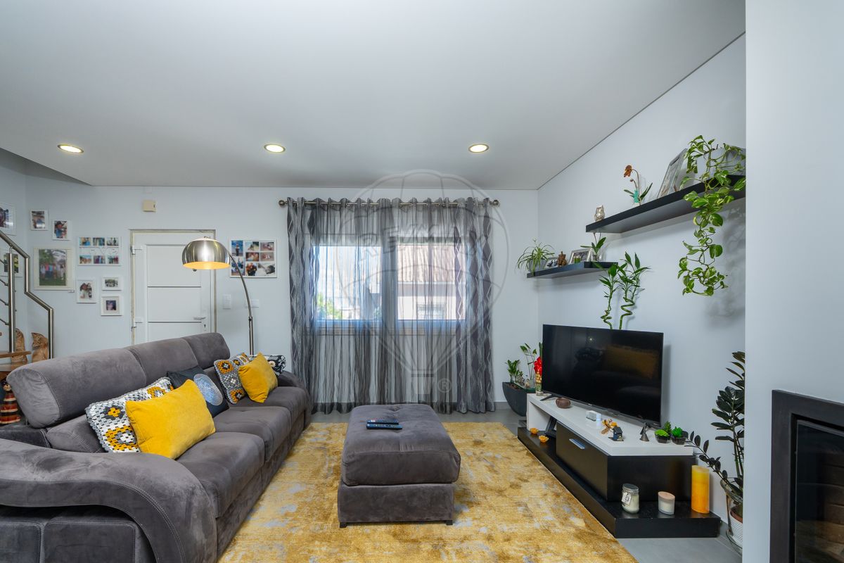 listing 121981475-69 picture-0