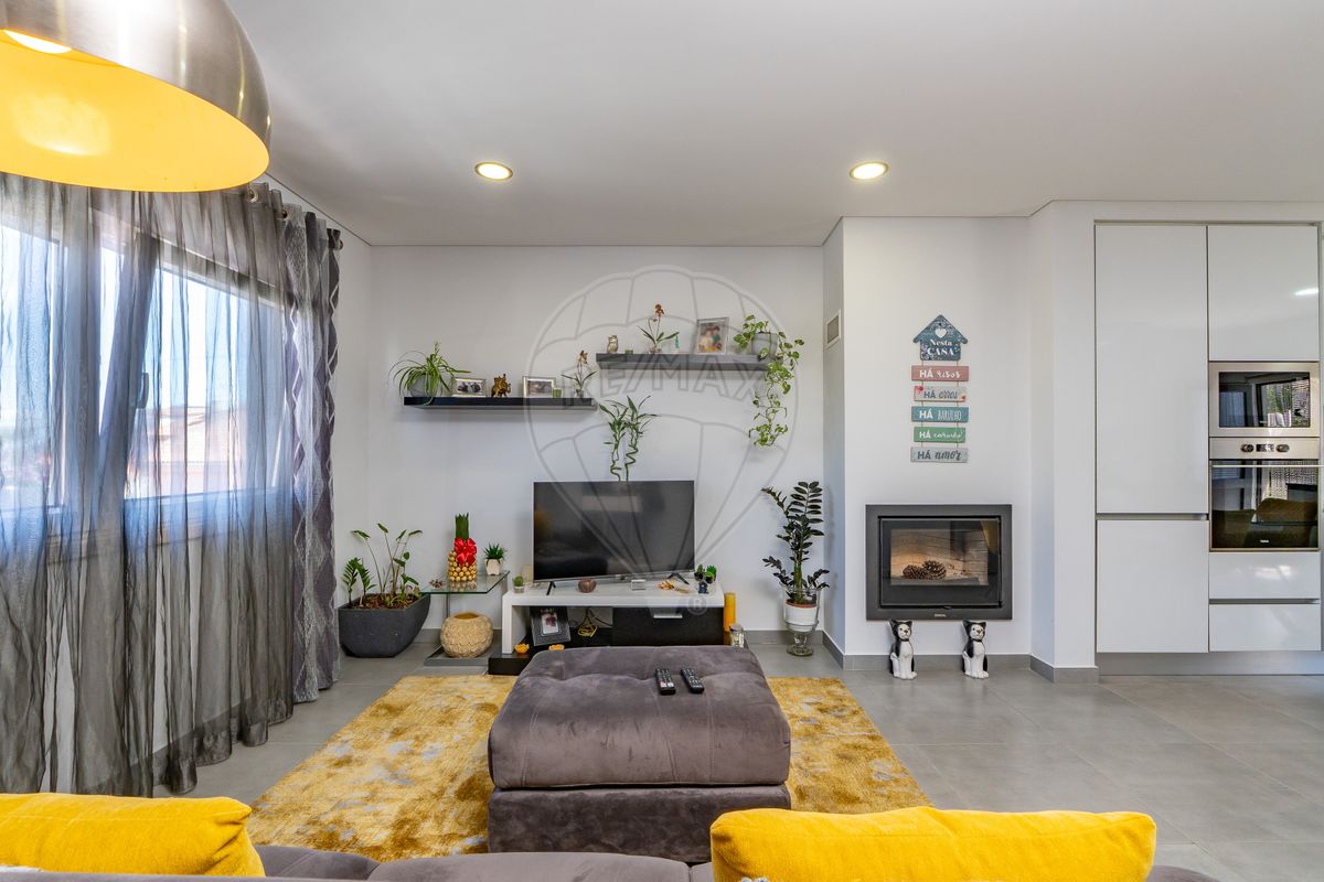 listing 121981475-69 picture-0