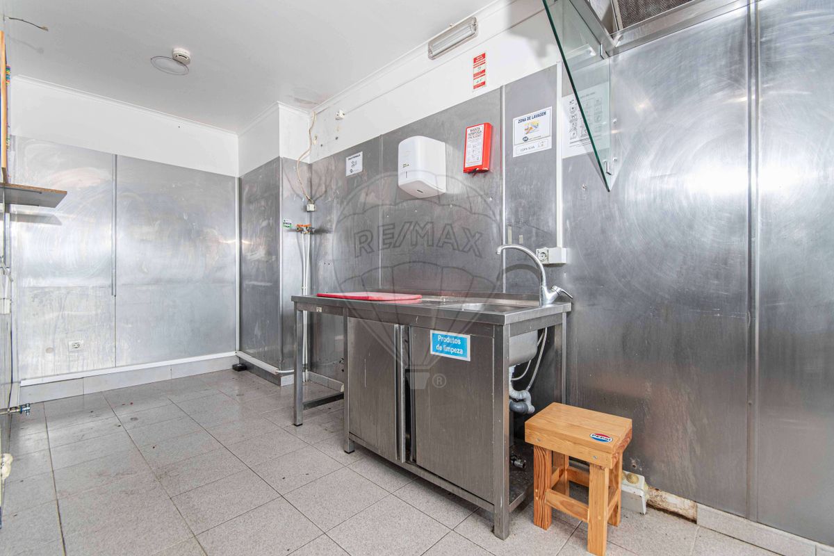 listing 121981024-975 picture-0