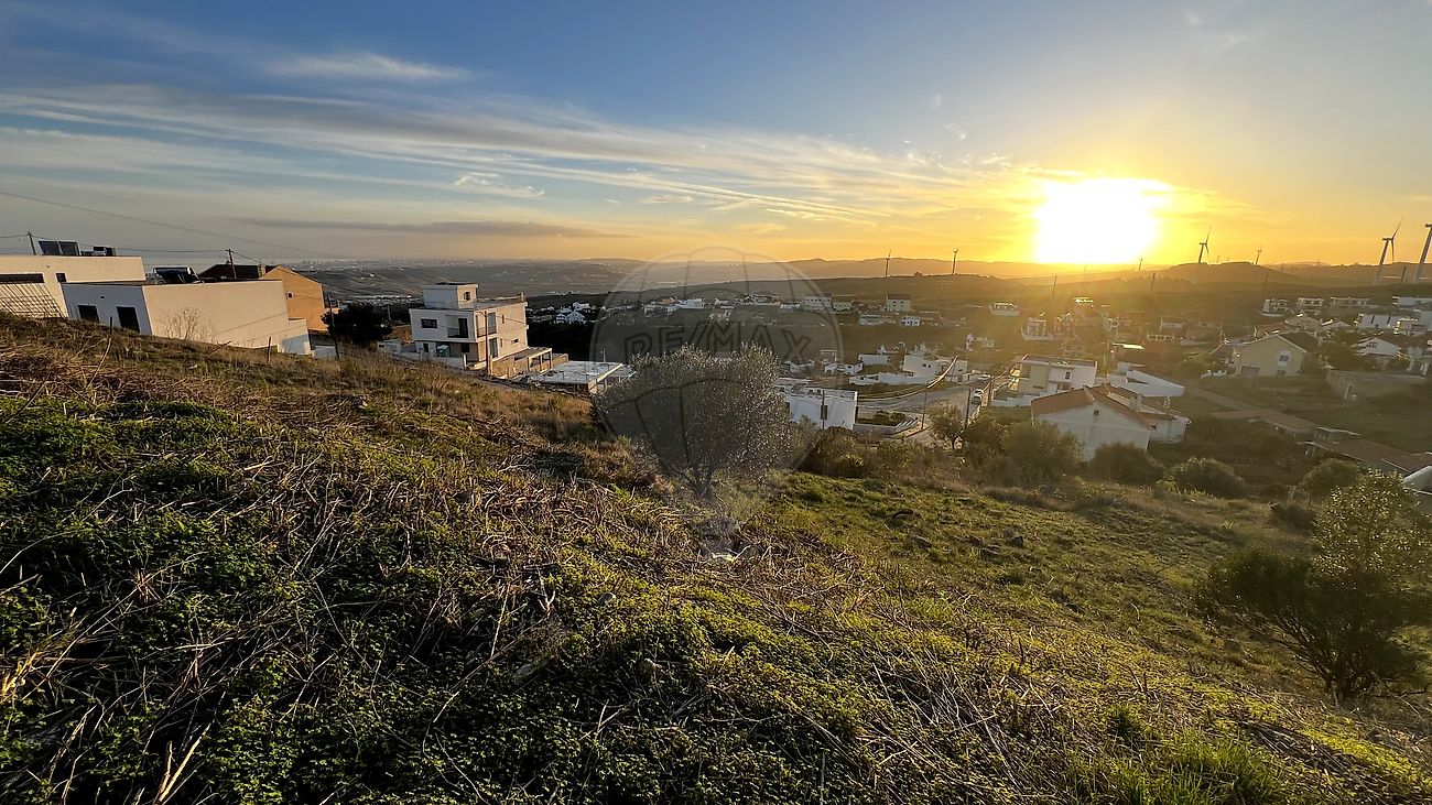 Terreno à venda em Vila Franca de Xira