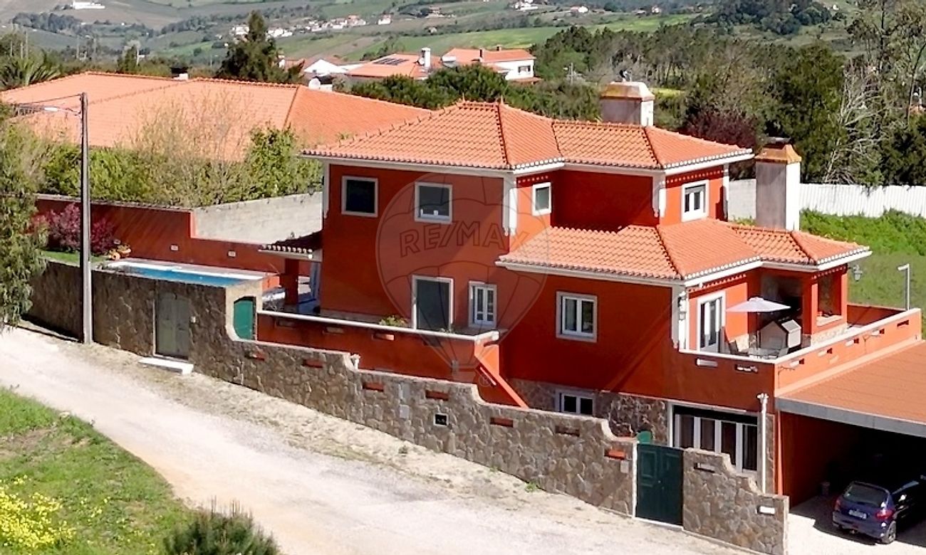 Moradia T3 à venda em Sobral de Monte Agraço
