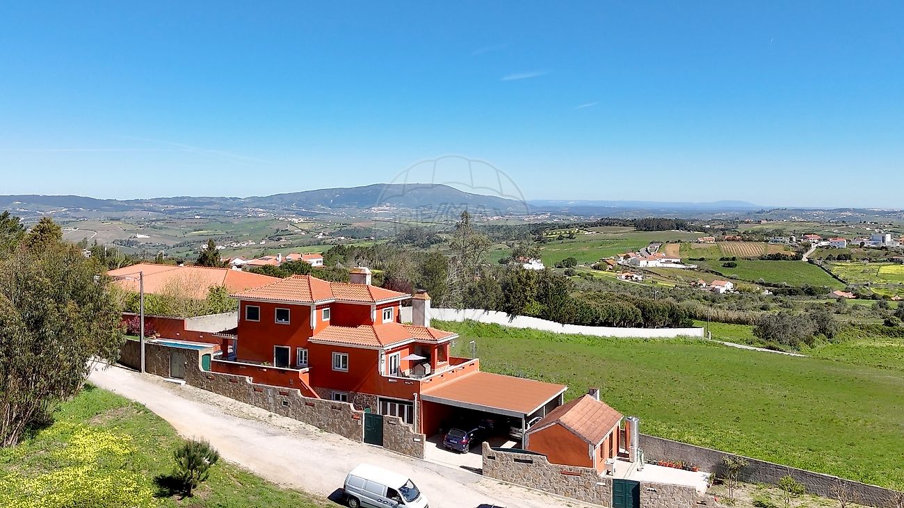 Moradia T4 à venda em Sobral de Monte Agraço