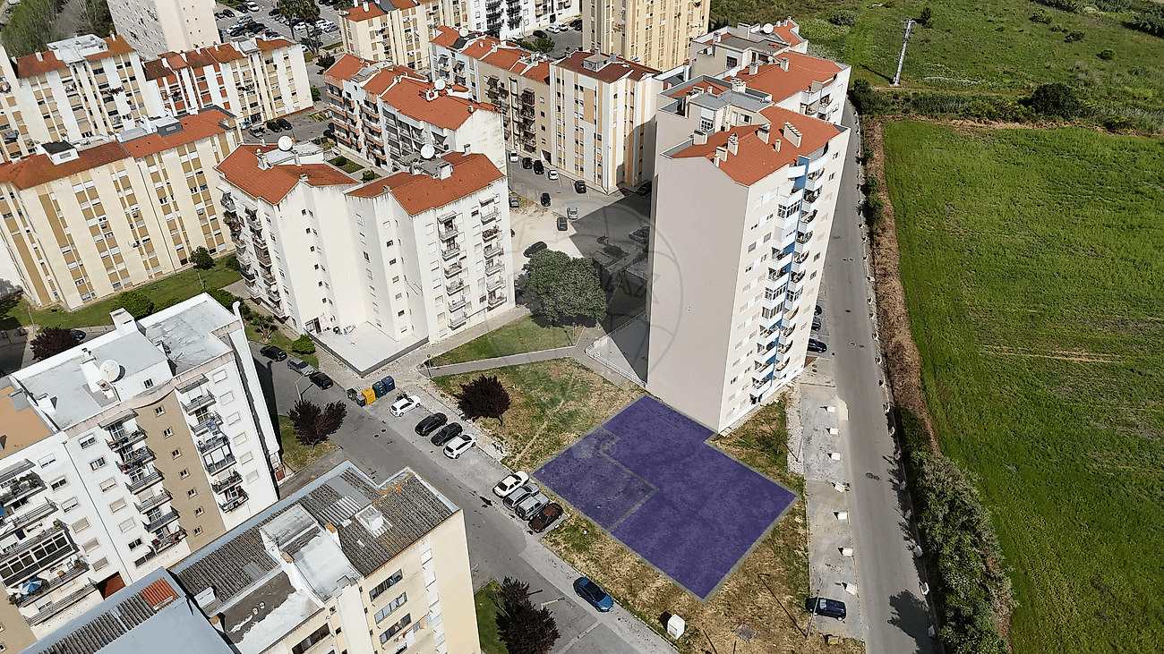 Terreno à venda em Alenquer