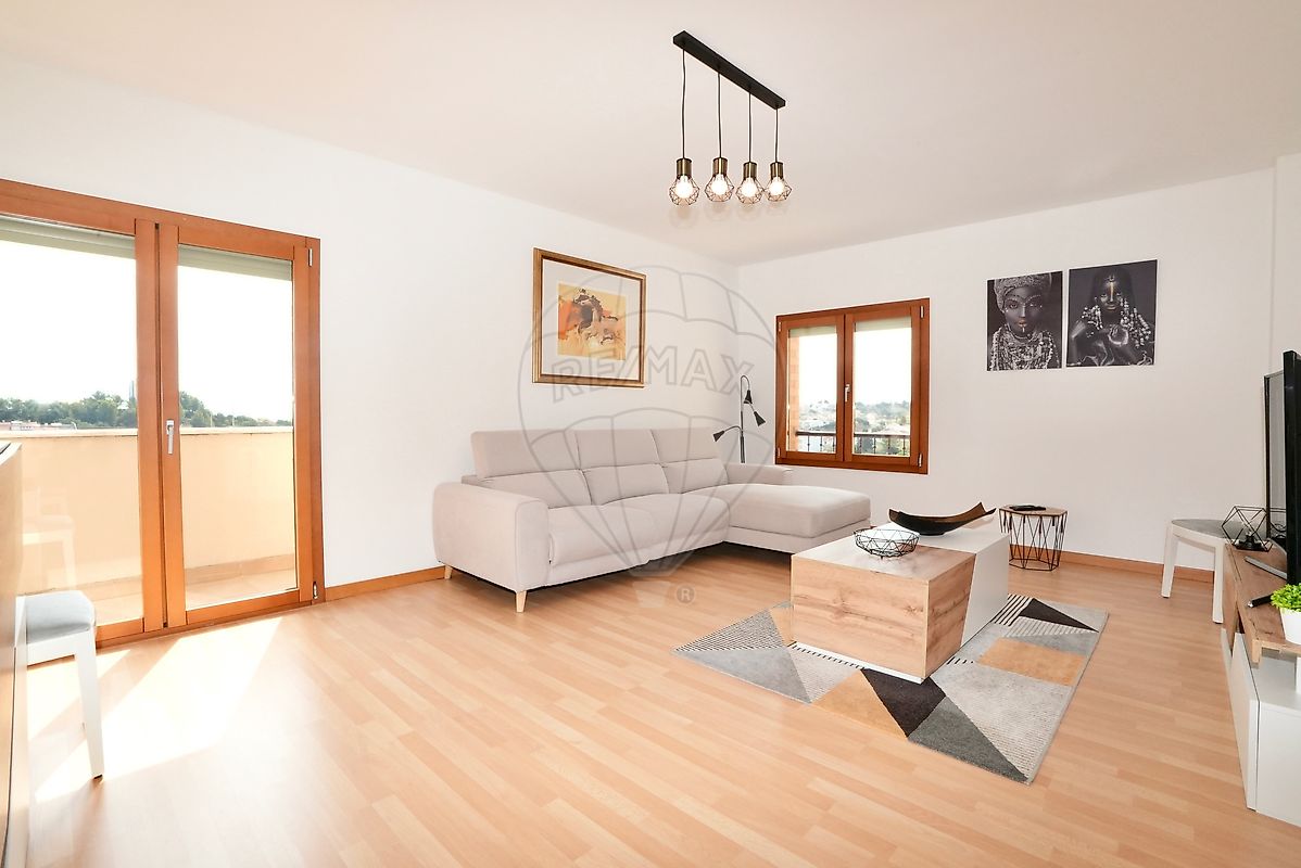 Apartamento T3 à venda em Vila Franca de Xira
