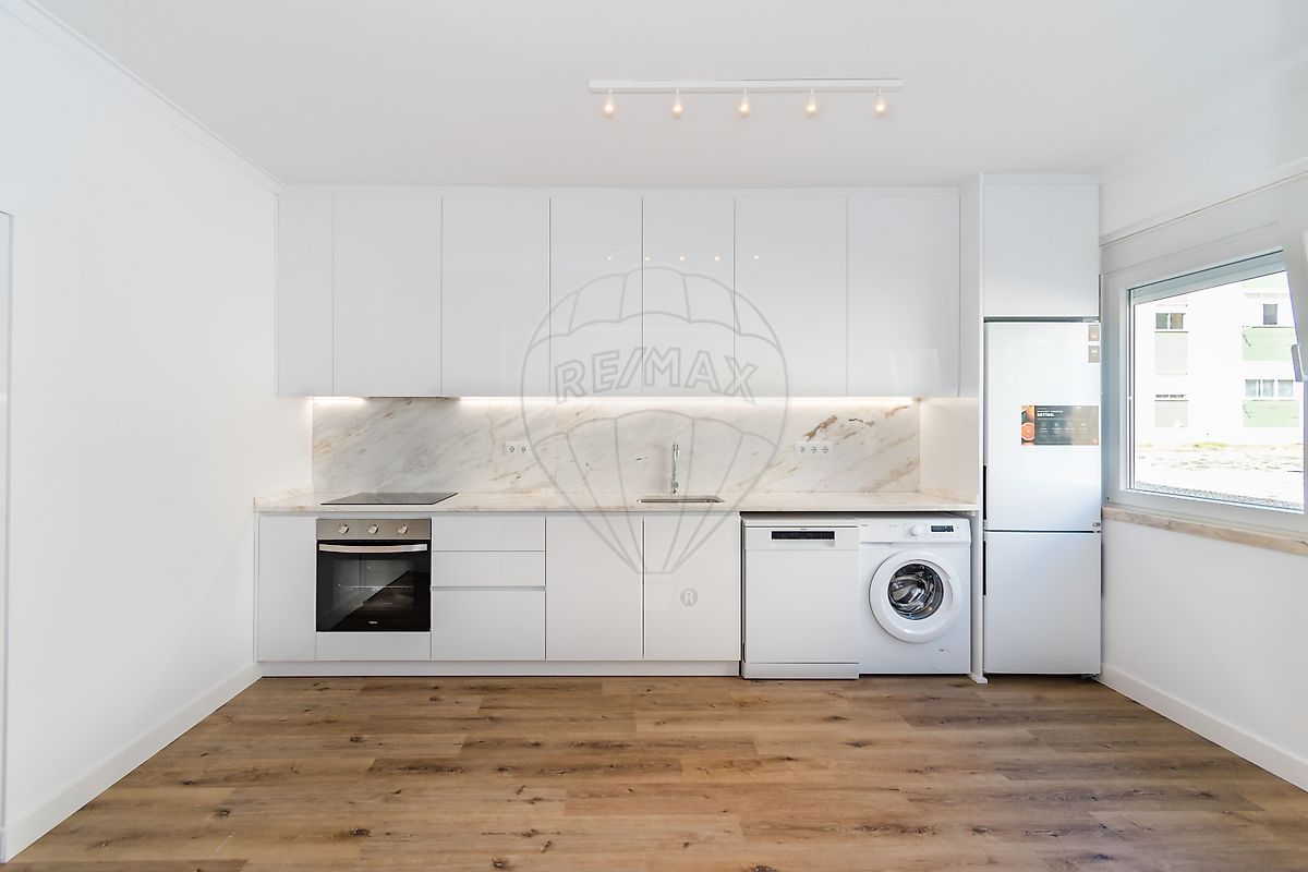 Apartamento T2 à venda em Loures